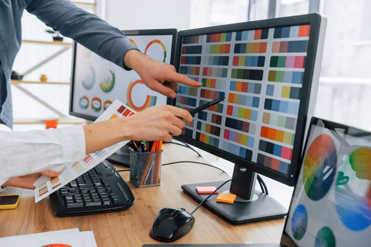 Colour palette on screen, contrast checks by Qreative