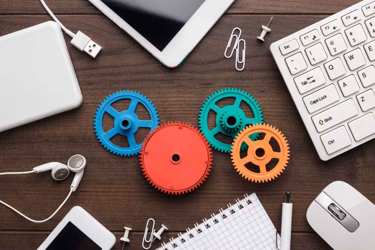 Colourful gears framing WordPress limits with Qreative