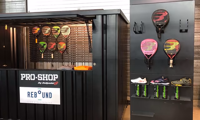 Eleven Padel’s pro-shop featured on their custom WordPress site